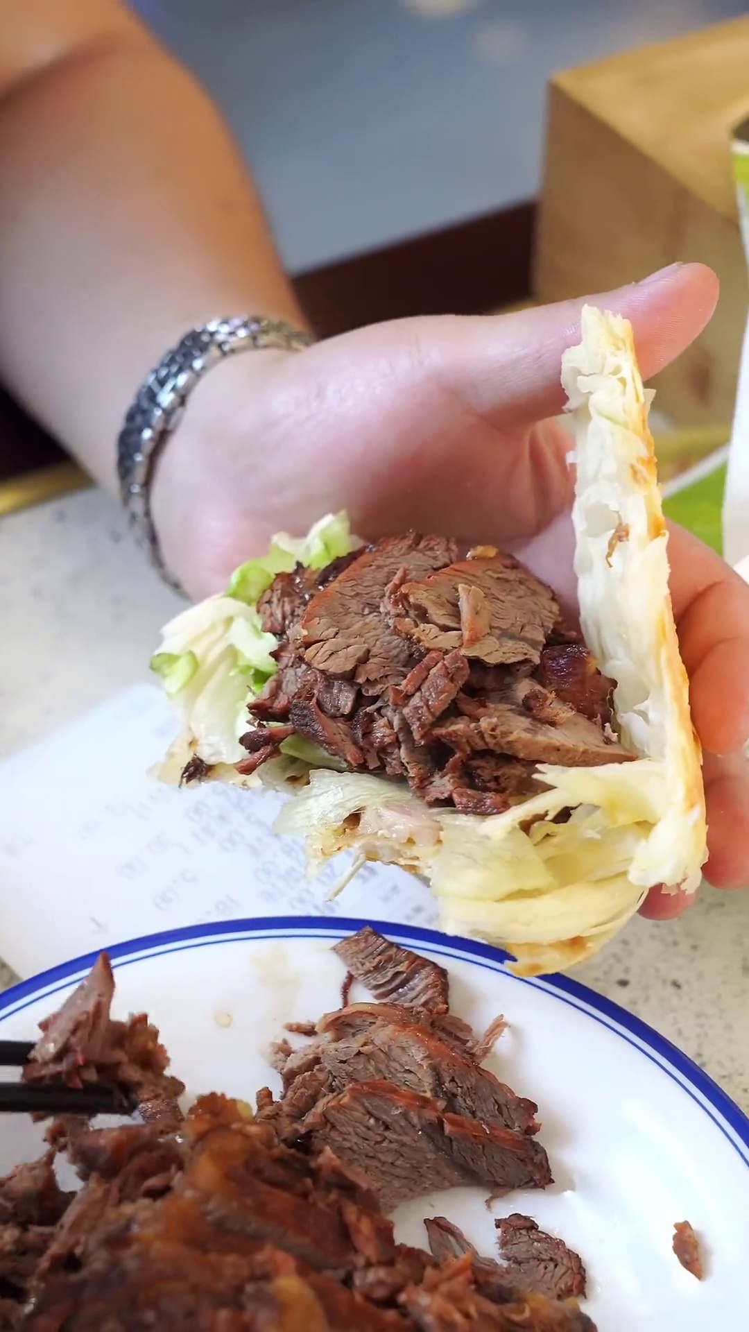 自制烧饼夹酱牛肉