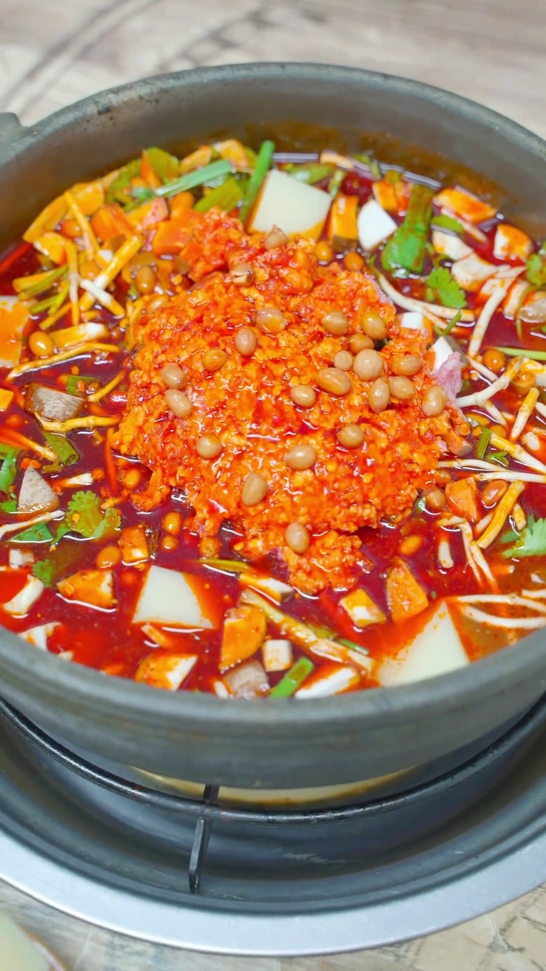 酸辣锅底夺夺粉火锅