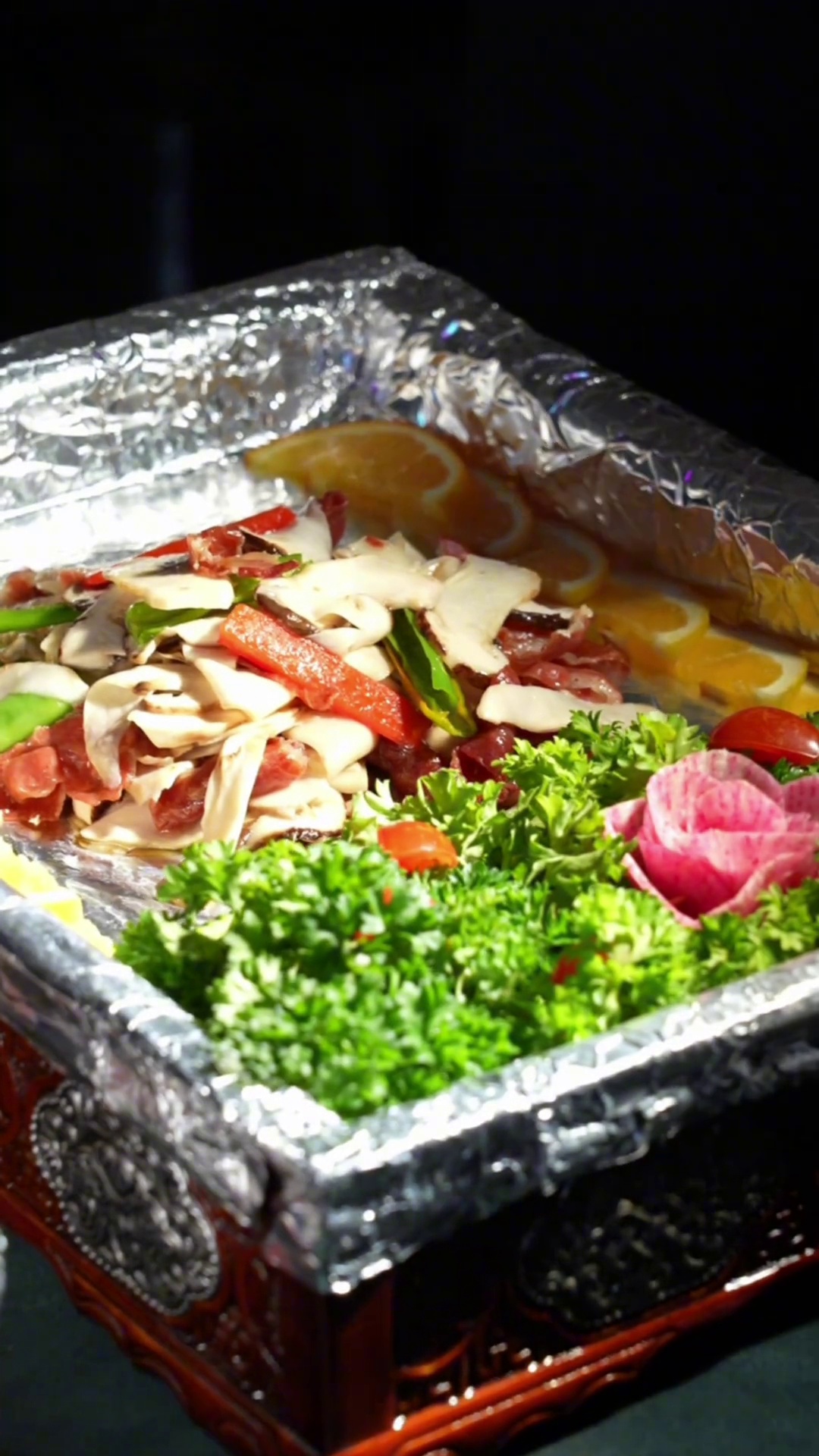 松茸烩藏香猪火腿